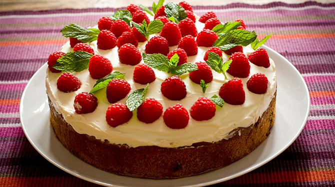 raspberry cake