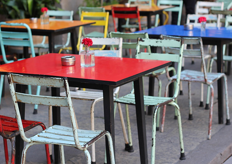 outdoor tables and chairs