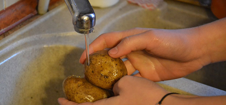 peeling-potatoes